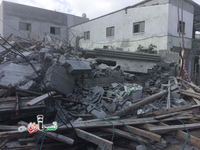 الجرافات الإسرائيلية تهدم مبنى من 3 طوابق في اللد واستياء عارم لدى السكان العرب